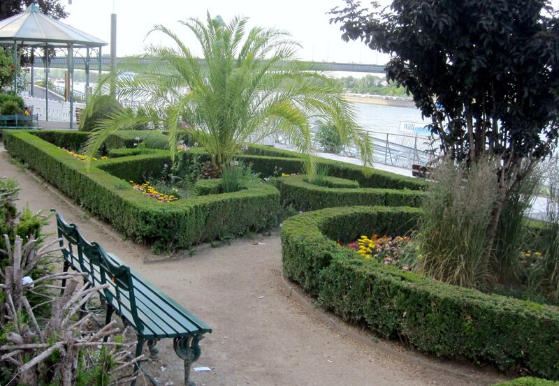Datei:Rheinpromenade IMG 3419.jpg