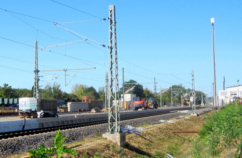 Datei:Bahnhof Menden IMG 3859.jpg