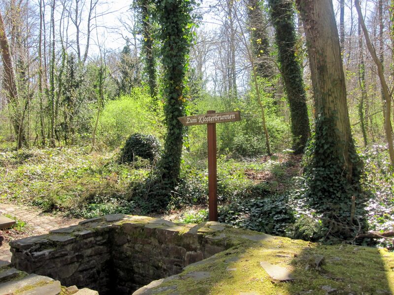 Datei:Mauerreste Waldkapelle Rheinbach IMG 1132.jpg