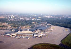 Flughafen KölnBonn von oben.jpg
