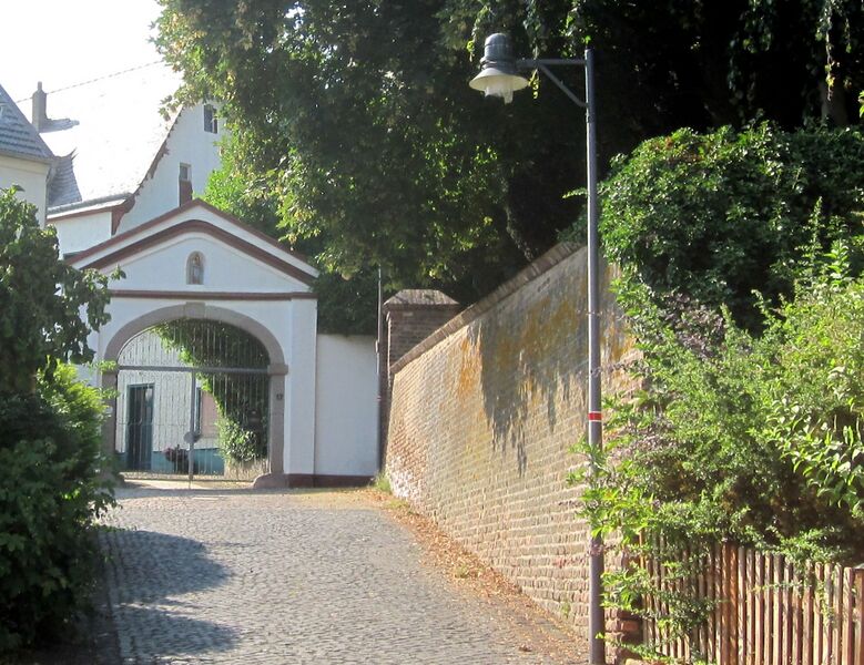 Datei:Zugang Kloster Alfter IMG 3834.jpg