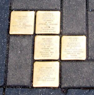 Stolpersteine in Bonn IMG 3028.jpg