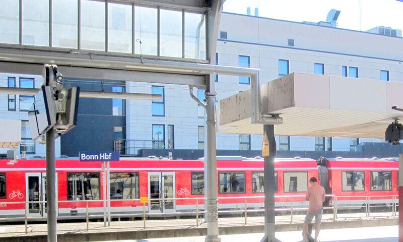 Datei:Bonn Hbf IMG 3911.jpg
