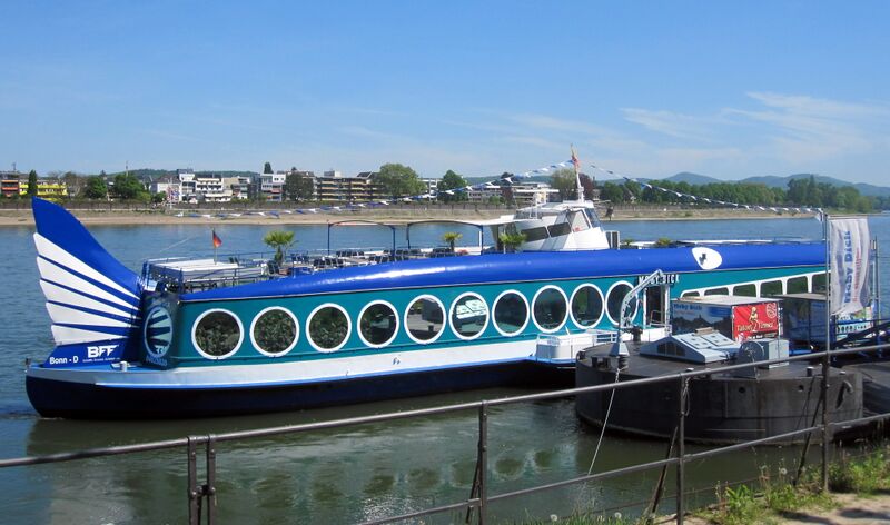 Datei:Moby Dick am Bonner Rheinufer 2025 IMG 1409.jpg