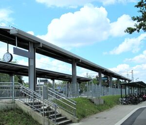 Bahnhaltepunkt UN-Campus IMG 0023.jpg