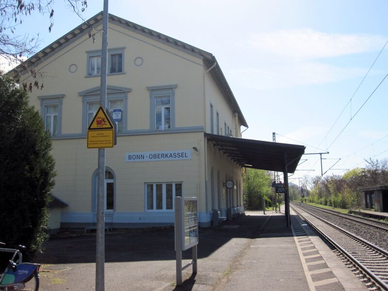 Datei:Bahnhof Oberkassel IMG 0036.jpg