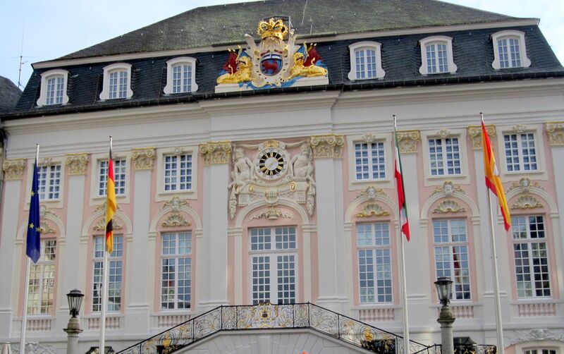 Datei:Rathaus-Fassade Bonn IMG 3024.jpg