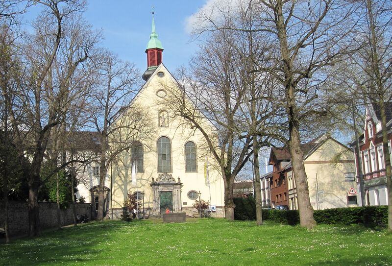 Datei:Kirche St Adelheid Pützchen IMG 0237.jpg