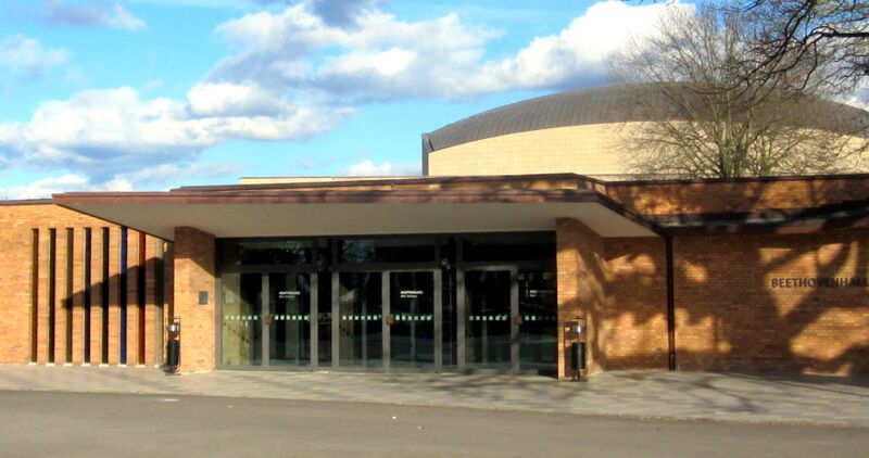 Datei:Eingang Beethoenhalle IMG 3133.jpg