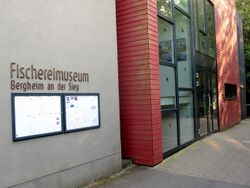 Am Fischereimuseum Bergheim IMG 3847.jpg