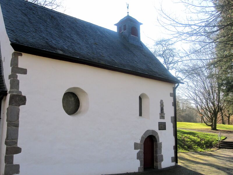 Datei:Nikolauskapelle Heisterbacherrott IMG 0594.jpg