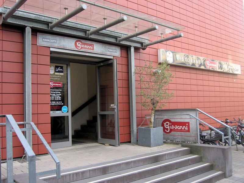 Datei:Eingang Giovanni Beuel IMG 1827.jpg