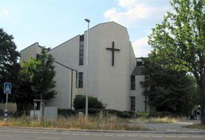 Kirche Thomas Morus Tannenbusch IMG 2089.jpg