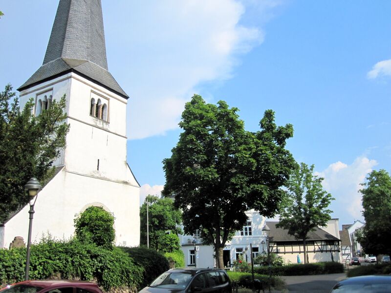 Datei:Alter Kirchturm Rüngsdorf IMG 1841.jpg